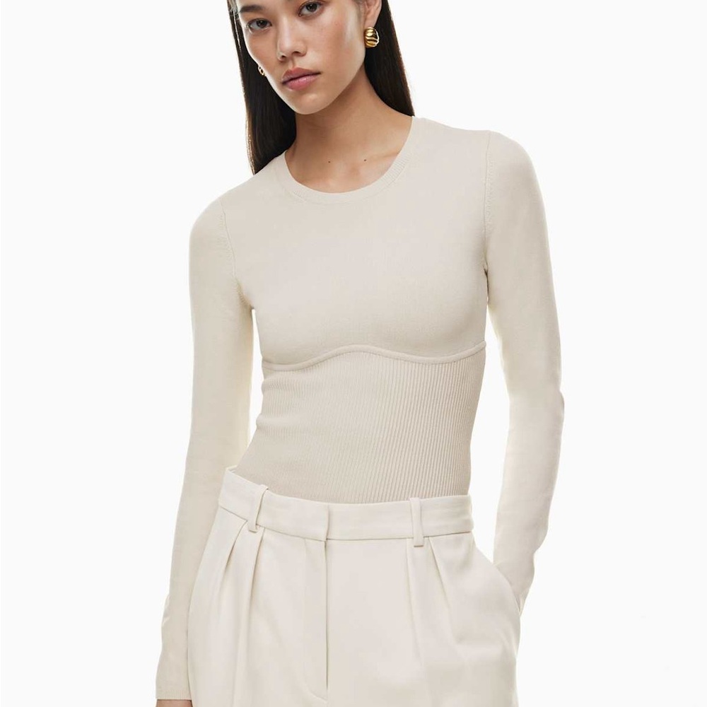 Babaton
Sculpt Knit Empire Longsleeve